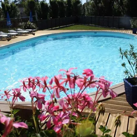 3 Etoiles - Piscine - Eeeg0c